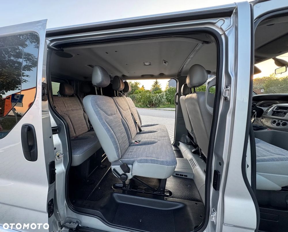 Renault Trafic L1H1 Passenger Lux - 9