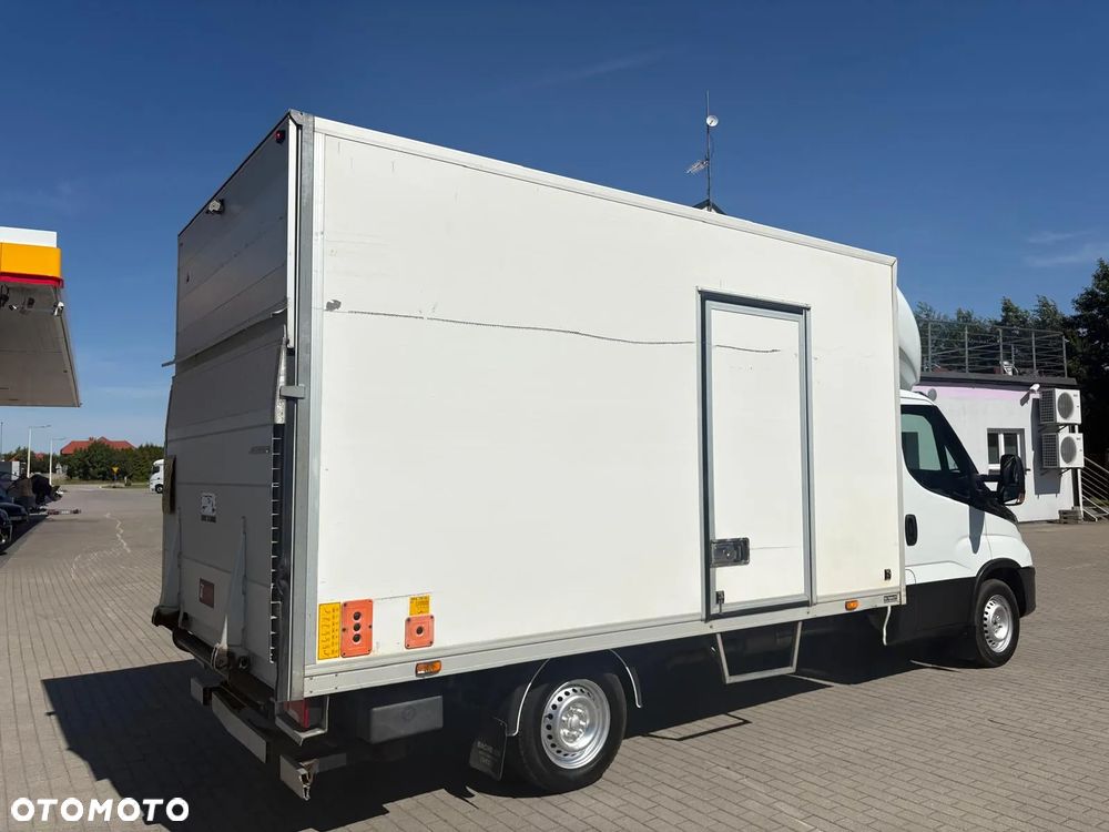 Iveco DAILY 35S16 KONTENER+WINDA AUTOMATIC!!! - 11