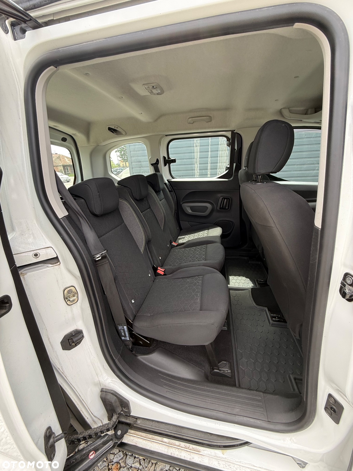 Peugeot Rifter 1.5 BlueHDI Allure - 16