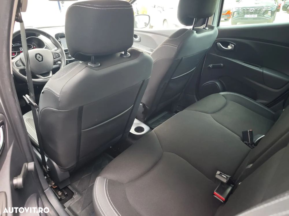 Renault Clio - 12