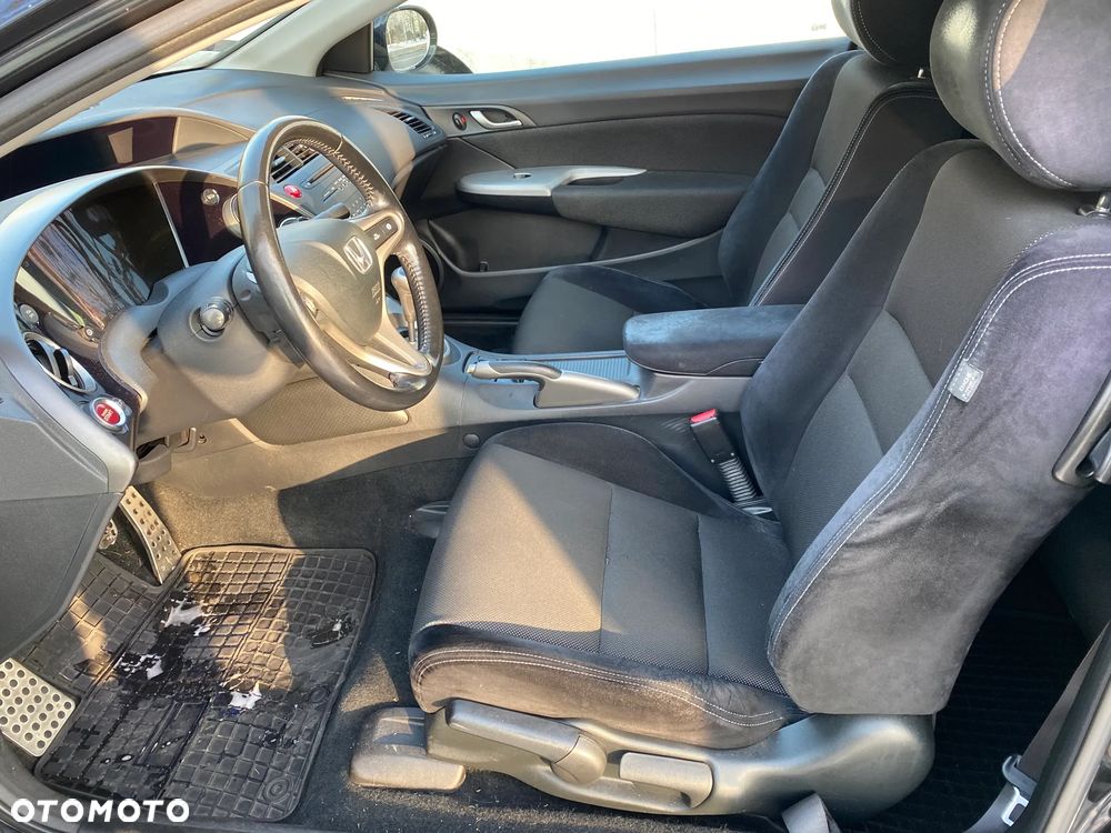 Honda Civic 1.8 TypeS - 8