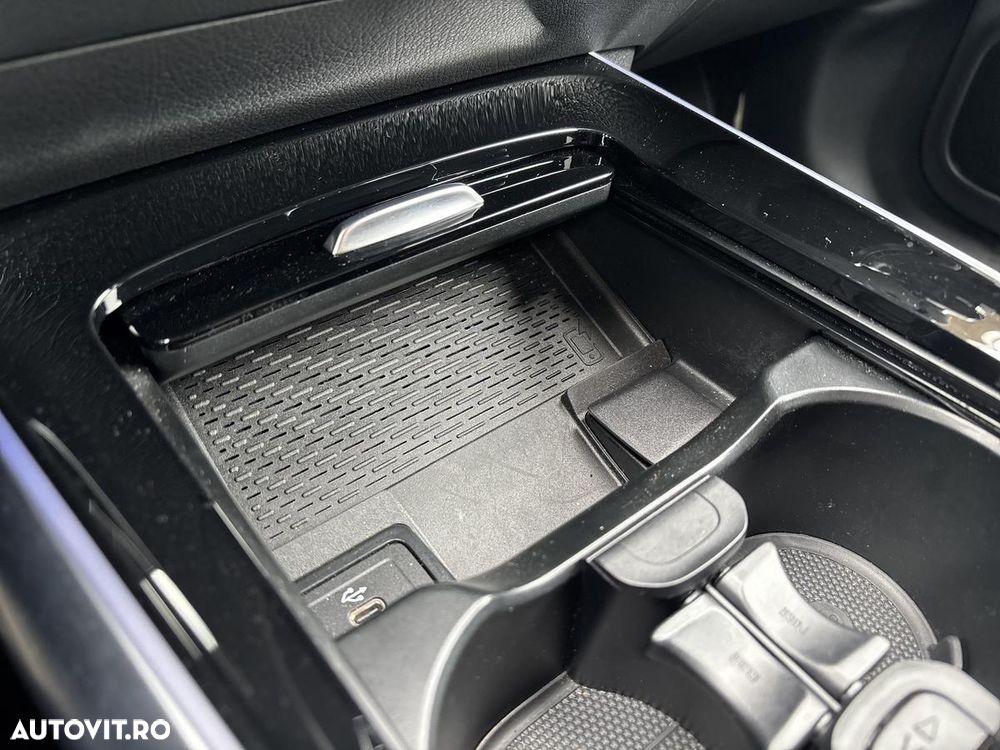 Mercedes-Benz GLA 200 Aut. - 24