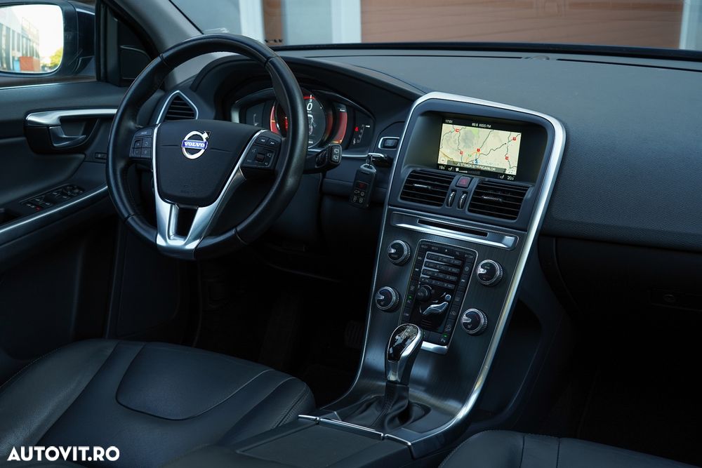 Volvo XC 60 D5 AWD Aut. Summum - 9