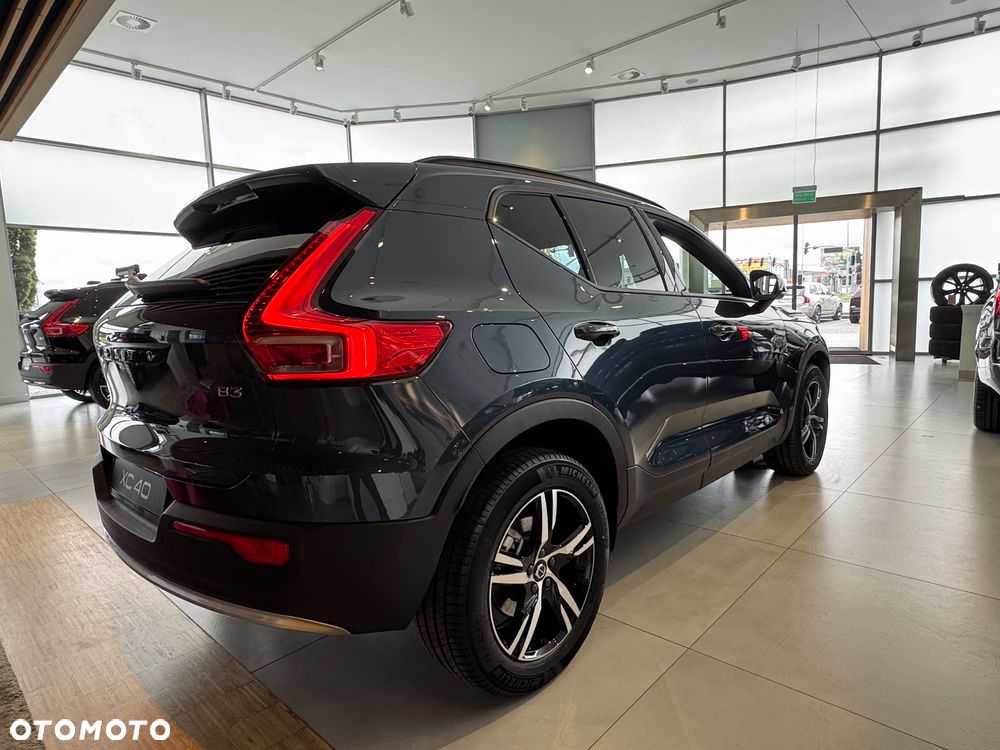 Volvo XC 40 B3 Core - 4
