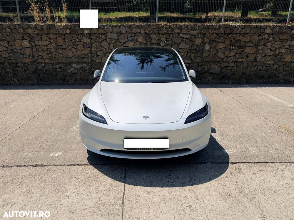 Tesla Model 3 Long Range - 2