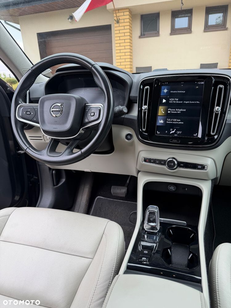 Volvo XC 40 D4 AWD Inscription - 8