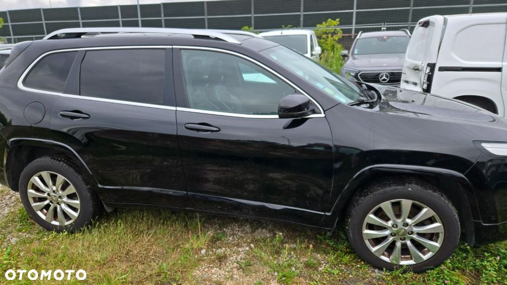 Jeep Cherokee - 5