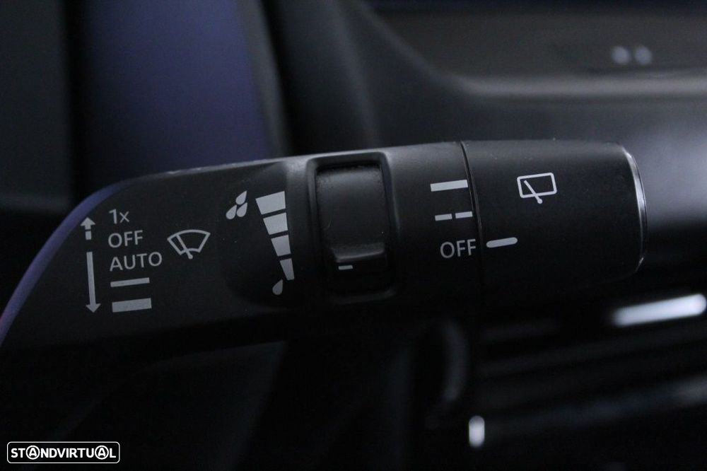 Nissan Qashqai 1.3 DIG-T N-Connecta - 25