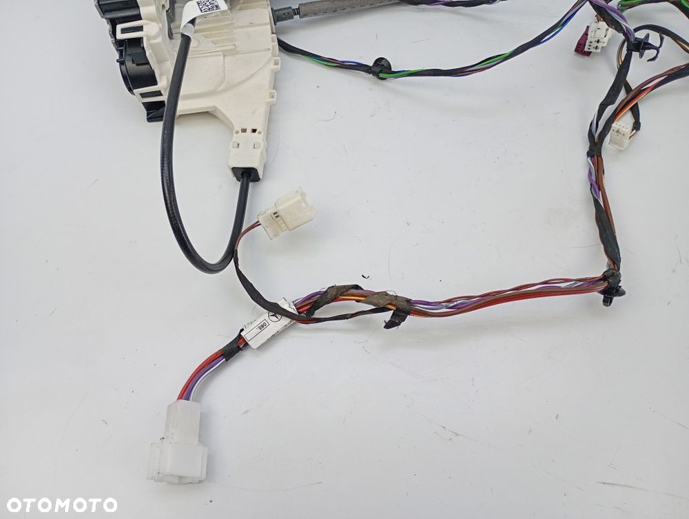 zamek drzwi prawy przód klamka wiązka komplet mercedes sprinter W907 W910 2022r A9077200300 - 2