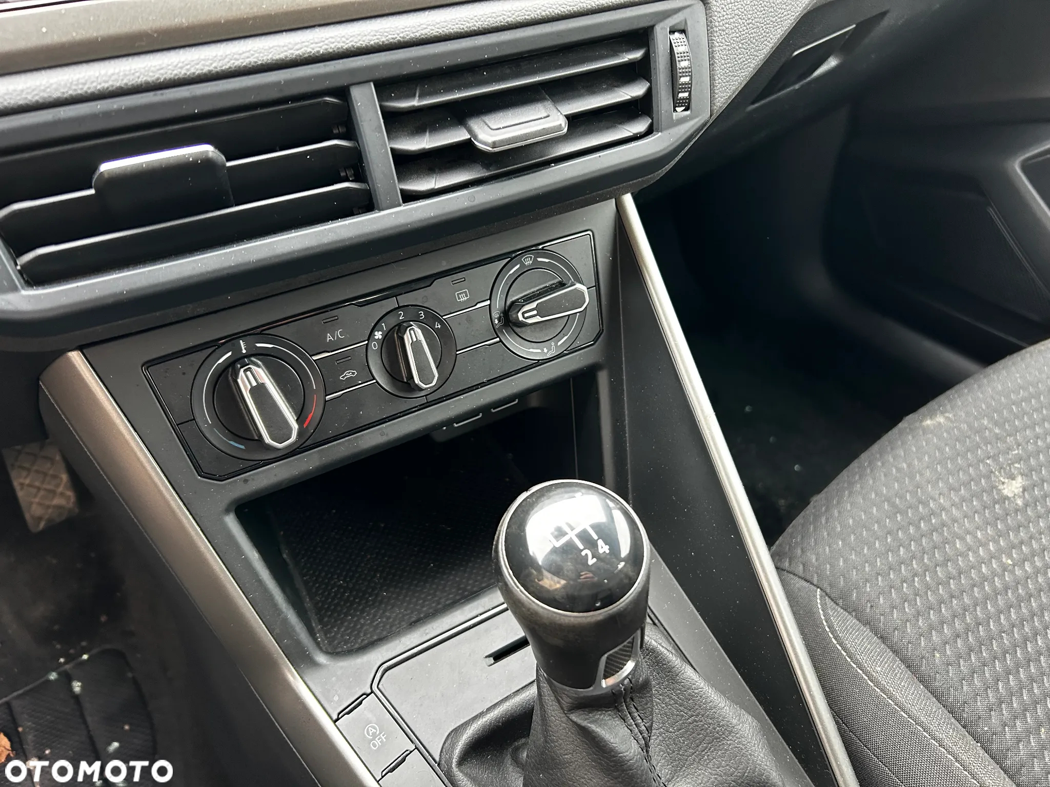 Volkswagen Polo - 21