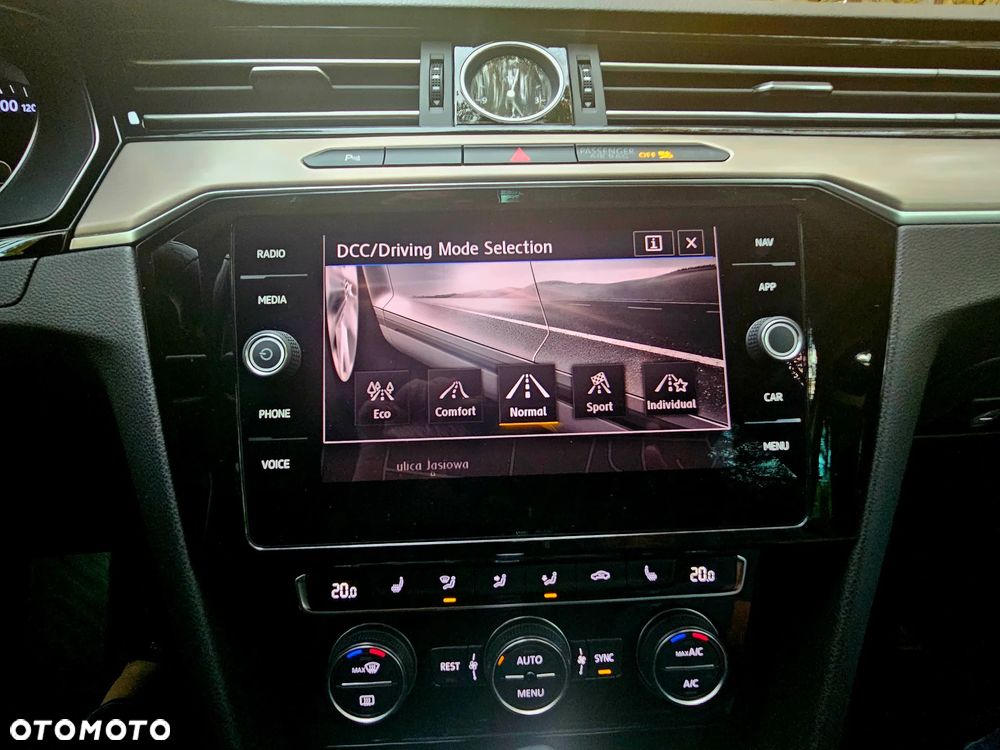 Volkswagen Passat 2.0 TSI BMT 4Mot Highline DSG - 19