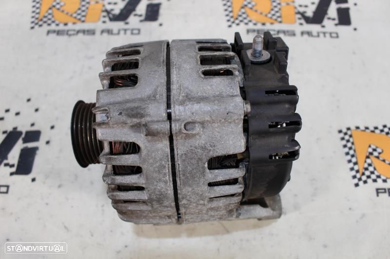 Alternador Bmw 1 (E87)  7802261 / 2543461E / Fg18s019 / 12317802261 - 5