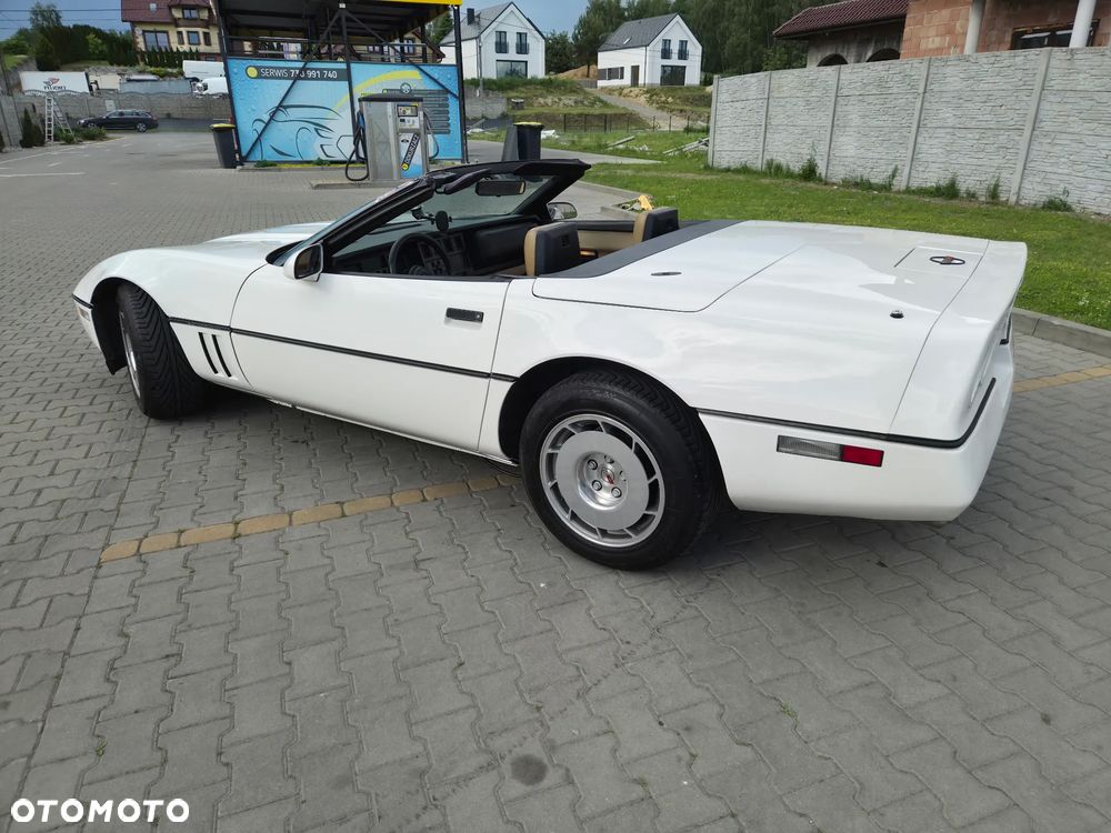 Chevrolet Corvette - 3