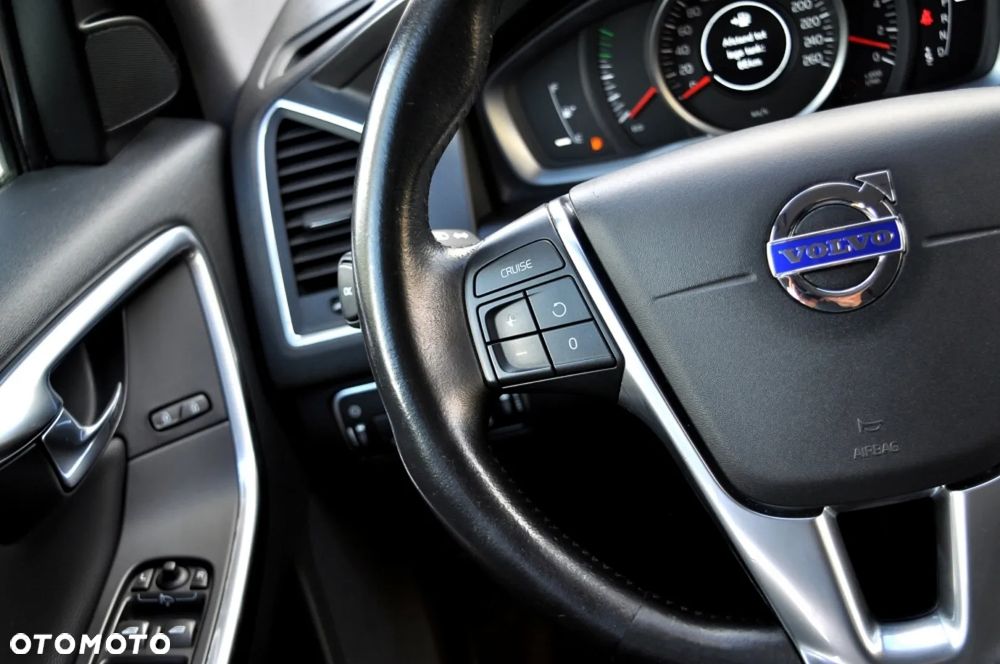 Volvo XC 60 D4 Geartronic Summum - 34