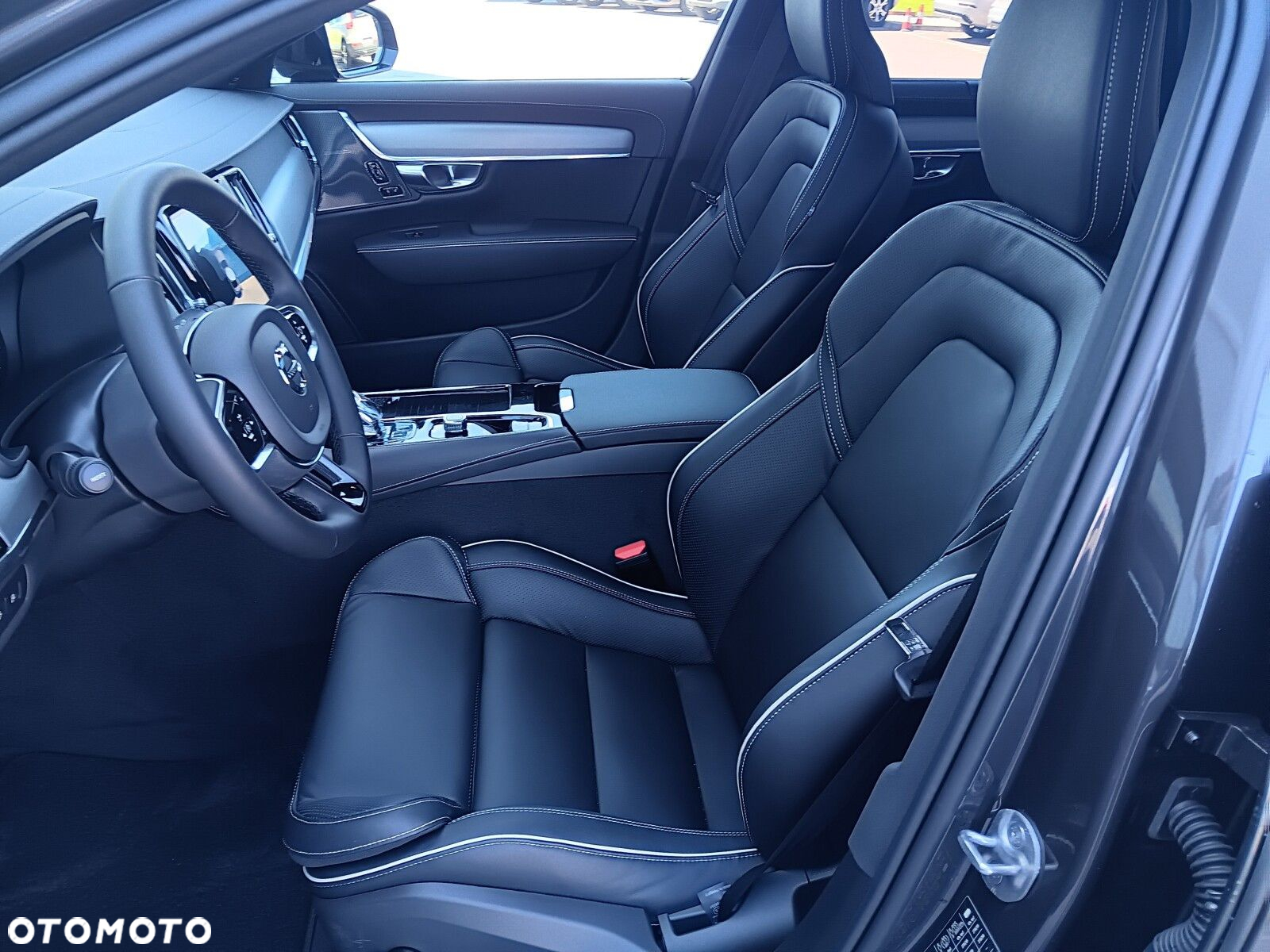 Volvo S90 - 16