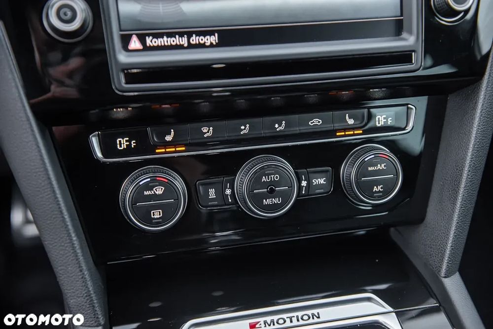 Volkswagen Passat - 25