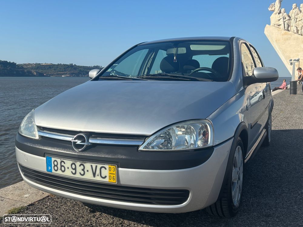 Opel Corsa 1.2 16V Essentia