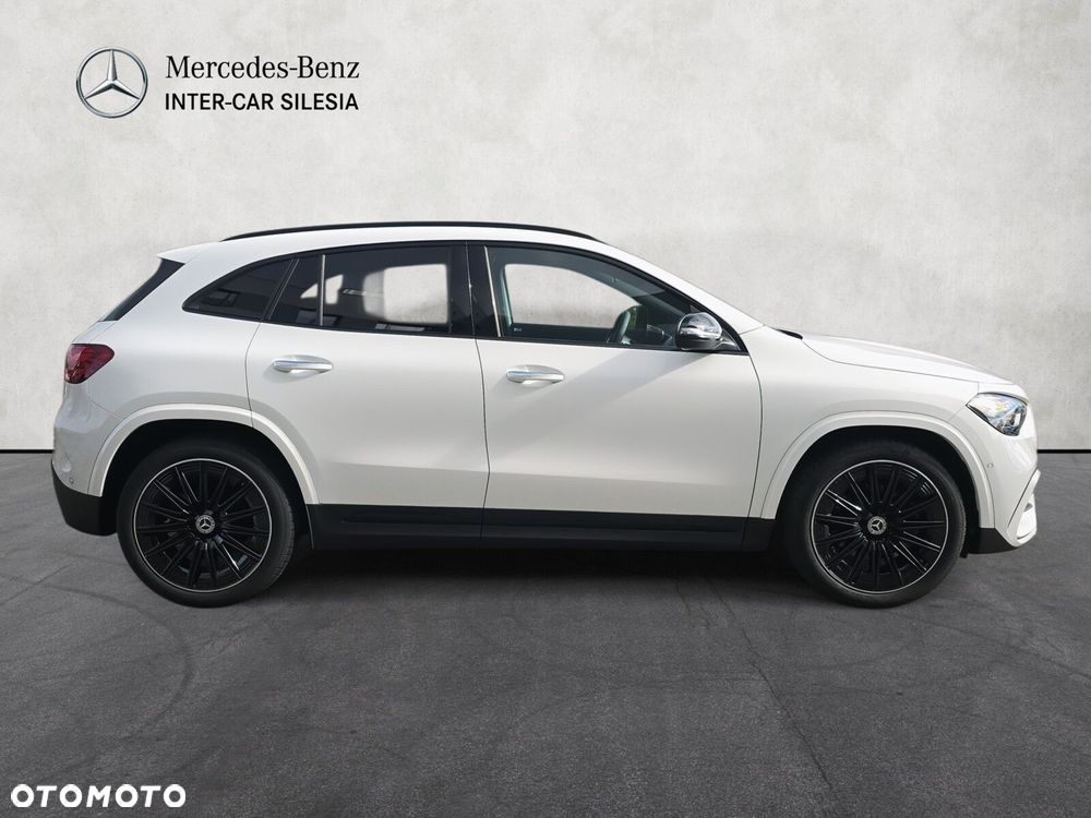 Mercedes-Benz GLA - 4