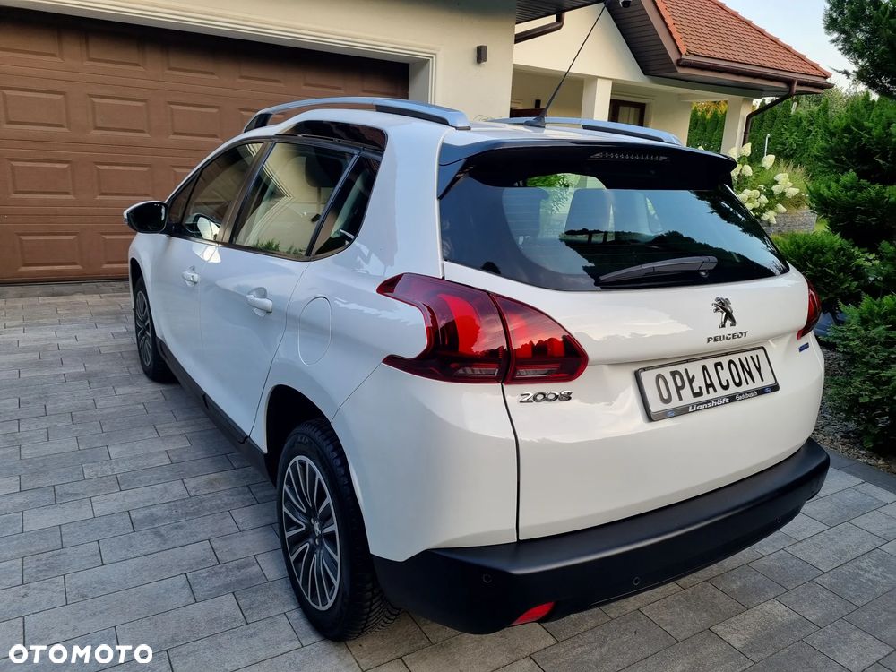 Peugeot 2008 1.2 Pure Tech Active EU6 - 17
