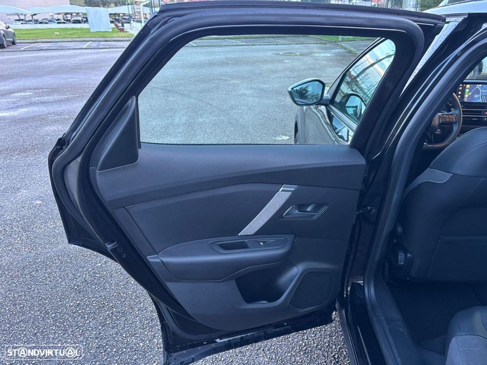 Citroën C4 1.2 PureTech Shine Pack EAT8 - 56