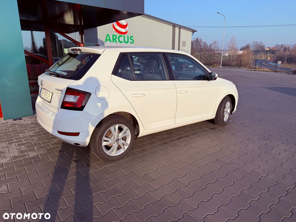 Skoda Fabia 1.0 Ambition - 4