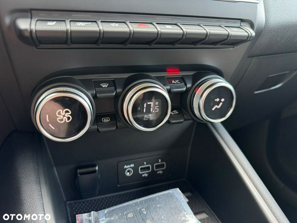 Renault Captur - 31