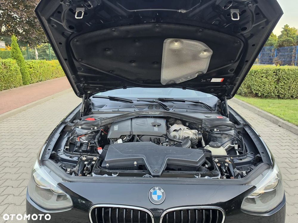 BMW Seria 1 116i Sport Line - 25