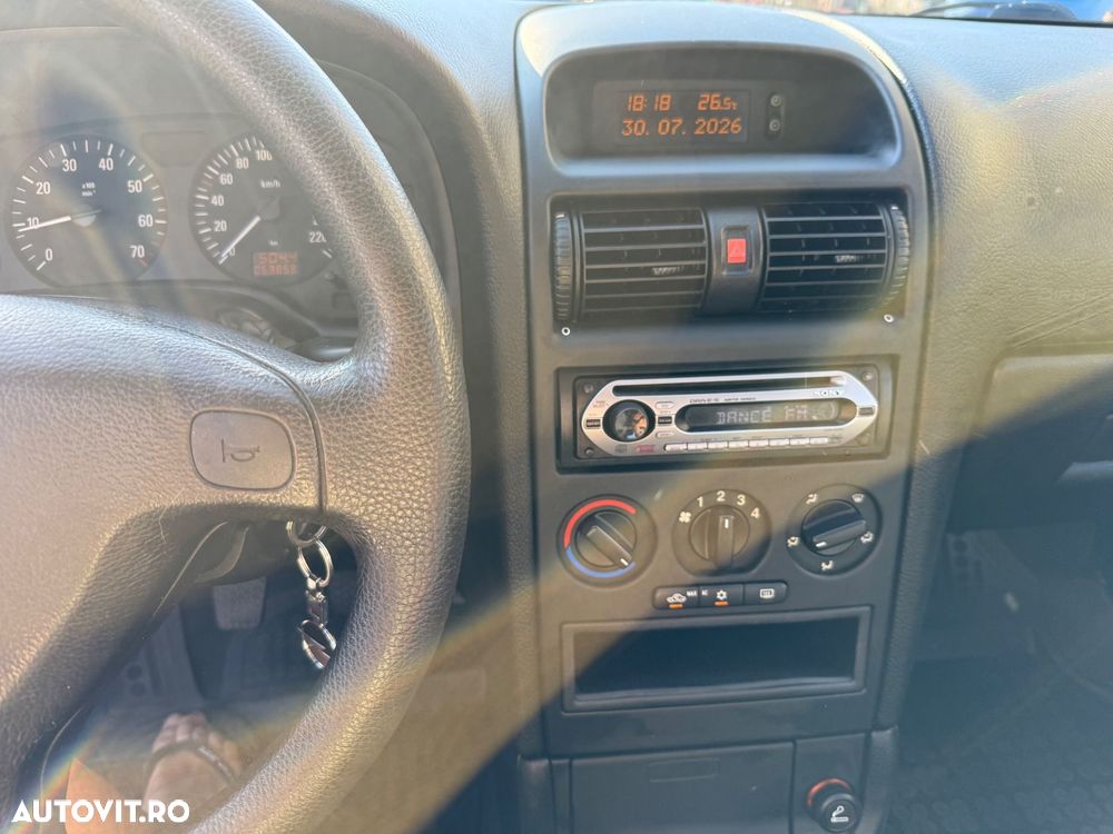 Opel Astra - 12