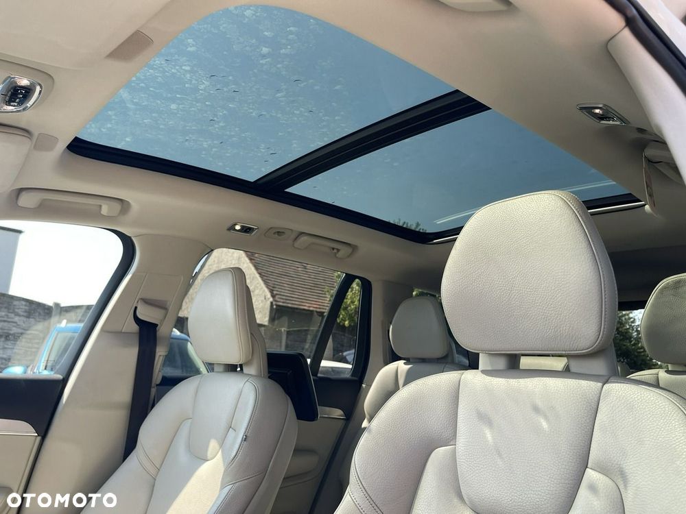 Volvo XC 90 D5 AWD Geartronic Momentum - 13