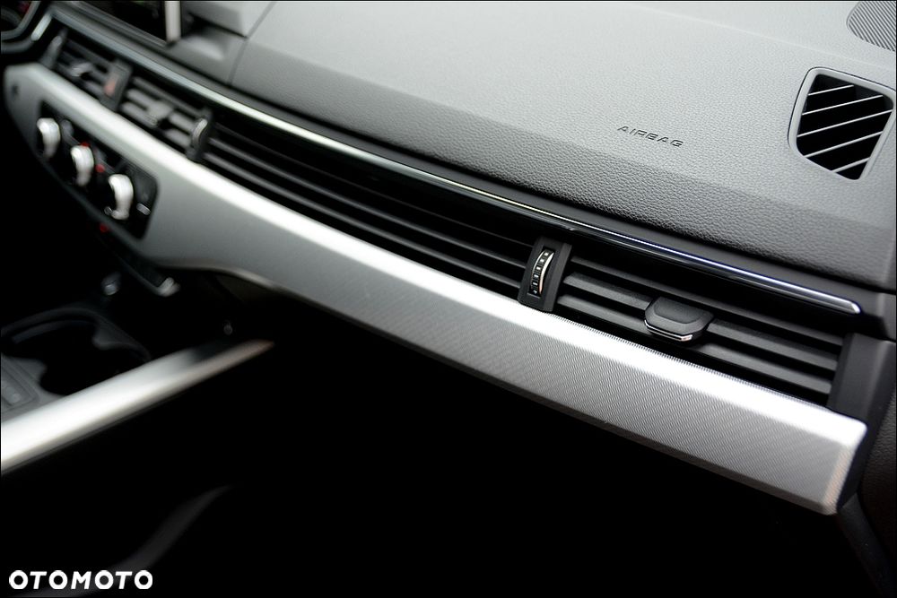 Audi A4 Avant 2.0 TFSI ultra Sport S tronic - 32