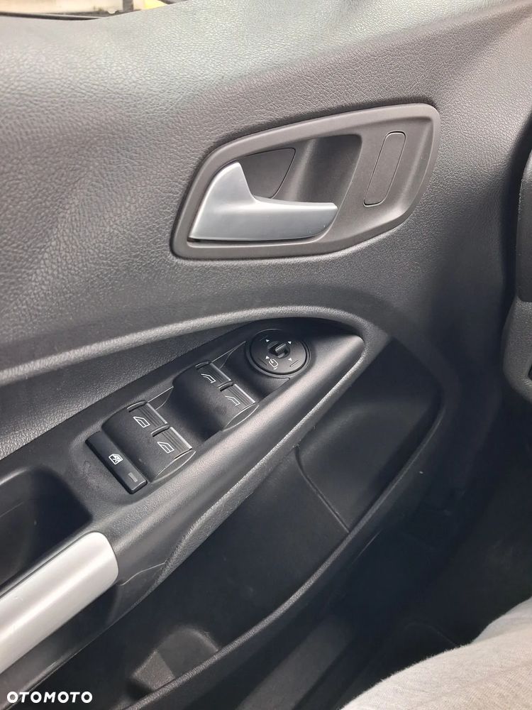 Ford Tourneo Connect 1.5 TDCi Start-Stop Titanium - 22