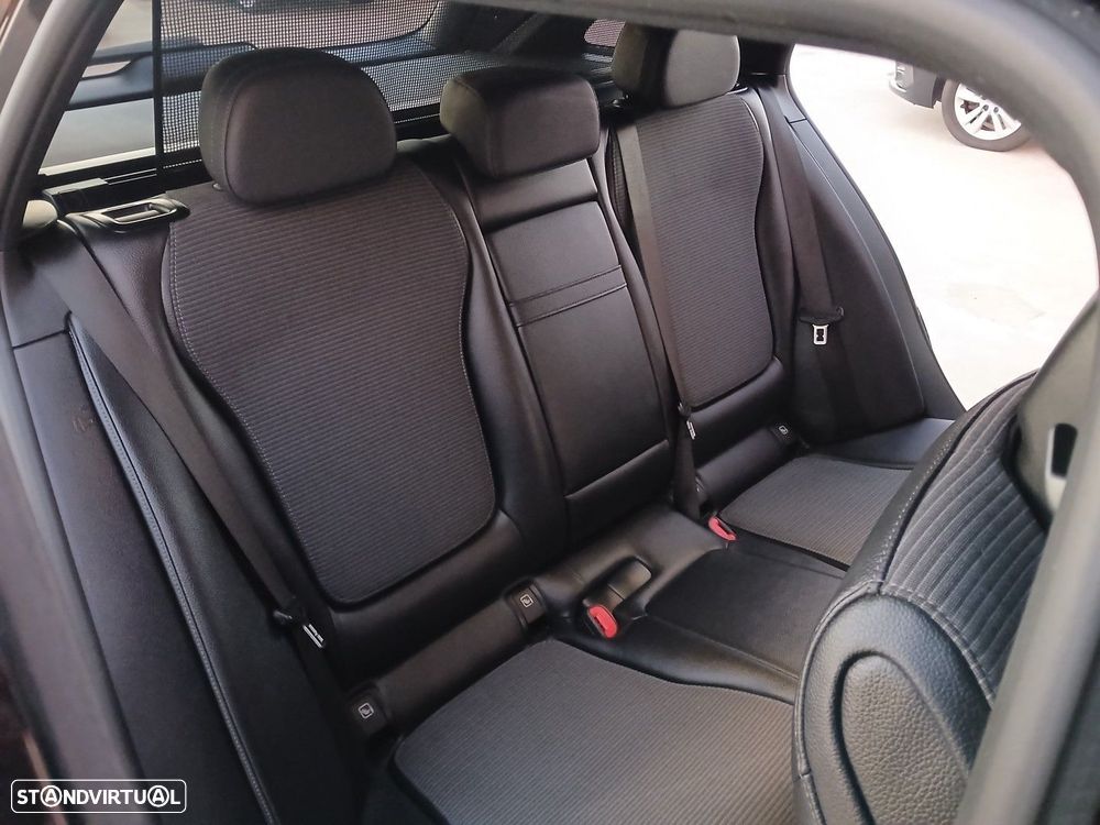 Mercedes-Benz C 220 d Avantgarde - 13
