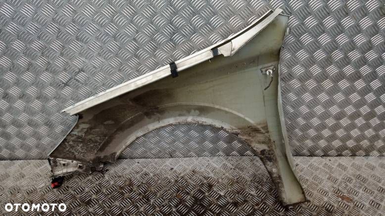 BŁOTNIK PRAWY PRZEDNI OPEL ASTRA H - 2