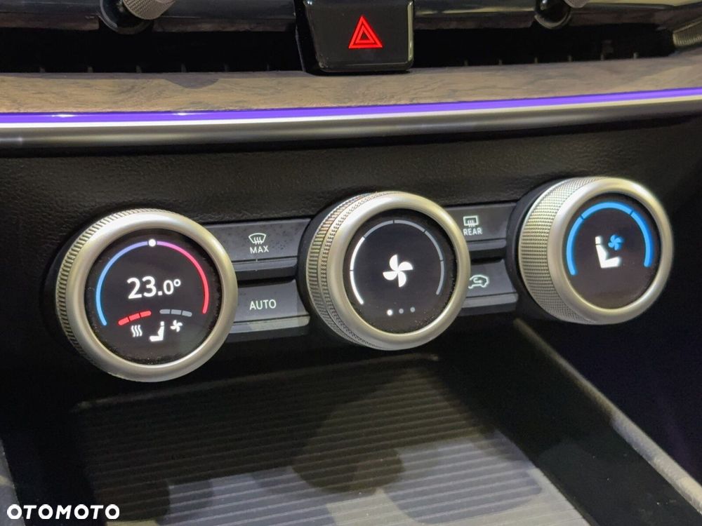 Skoda Superb 2.0 TDI SCR L&K DSG - 31