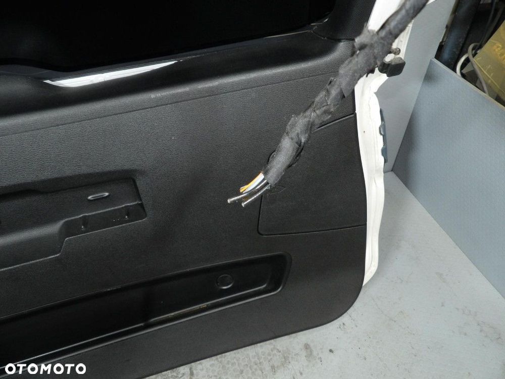 BMW X1 F48 TYLNA KLAPA KAMERA A96 - 7