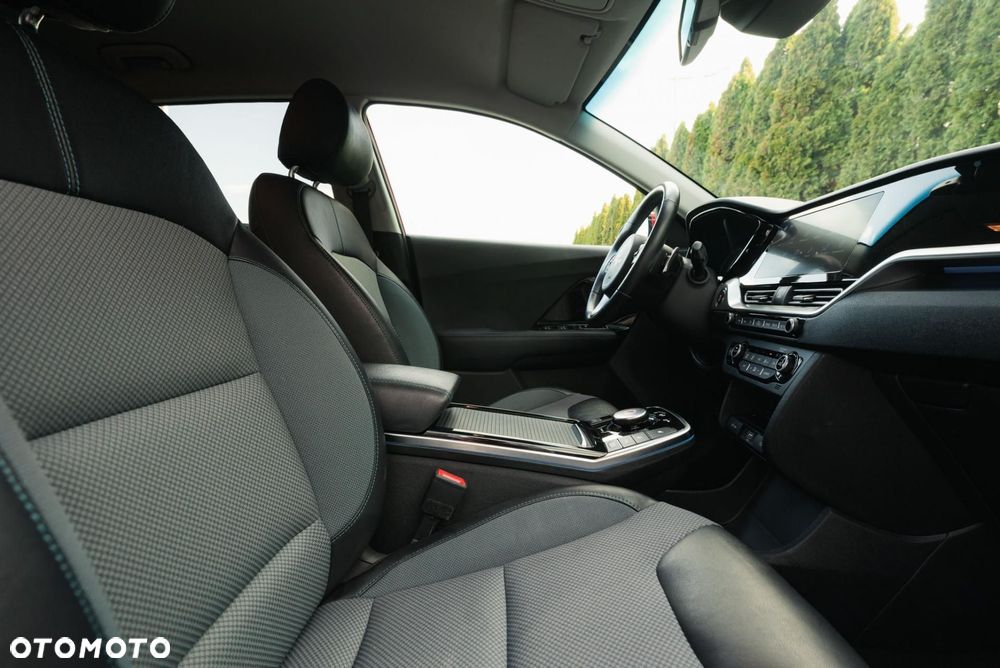 Kia Niro 64kWh L - 34
