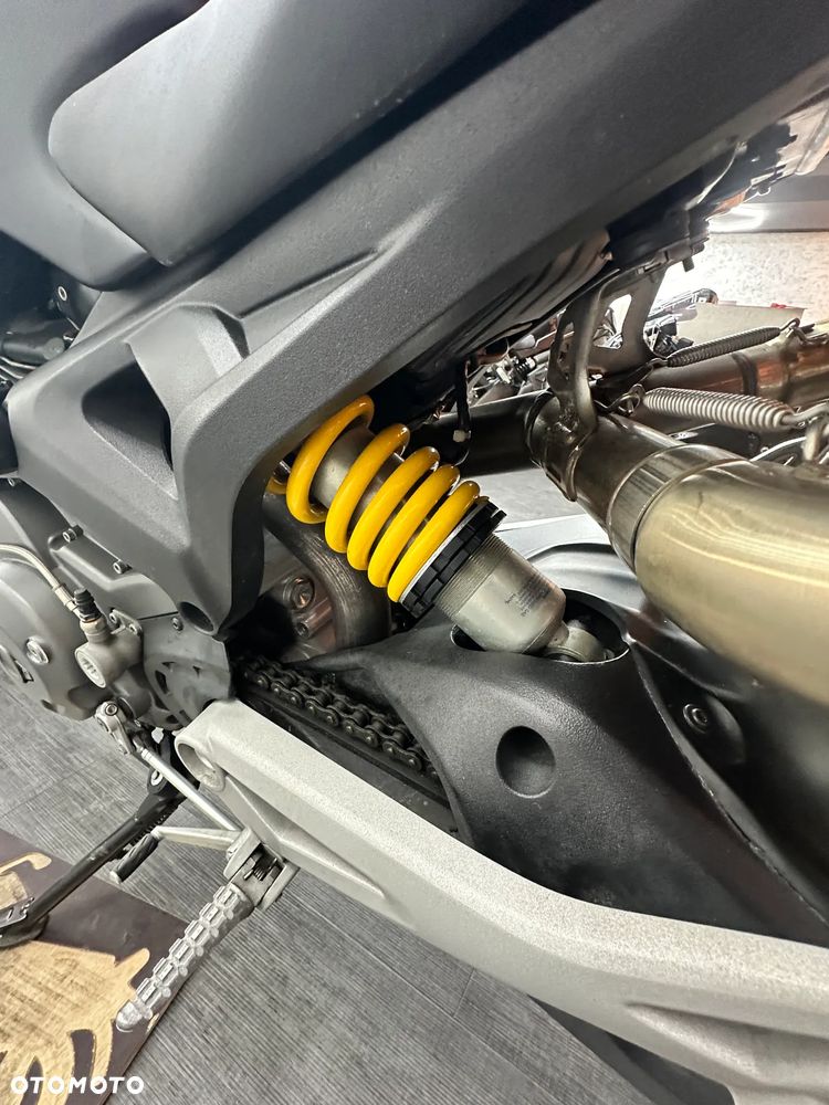 Ducati Monster - 16