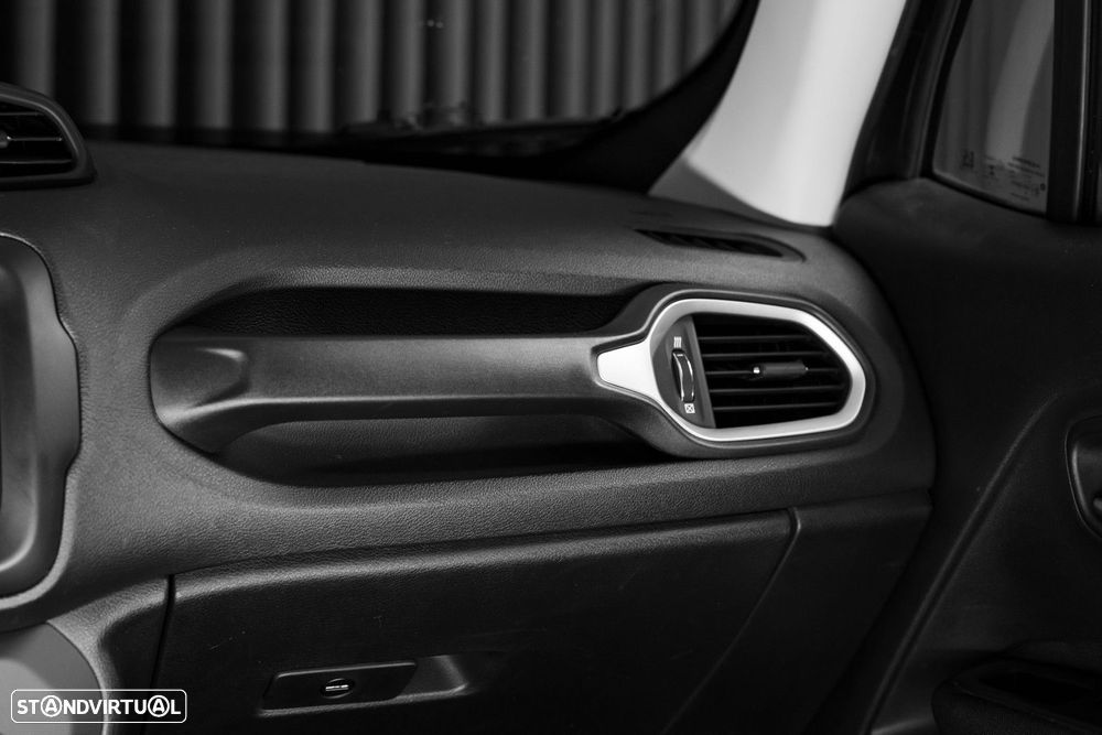 Jeep Renegade 1.4 MultiAir DSG Longitude - 32