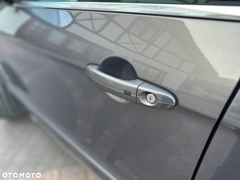 Ford S-Max 2.0 TDCi DPF Titanium - 25