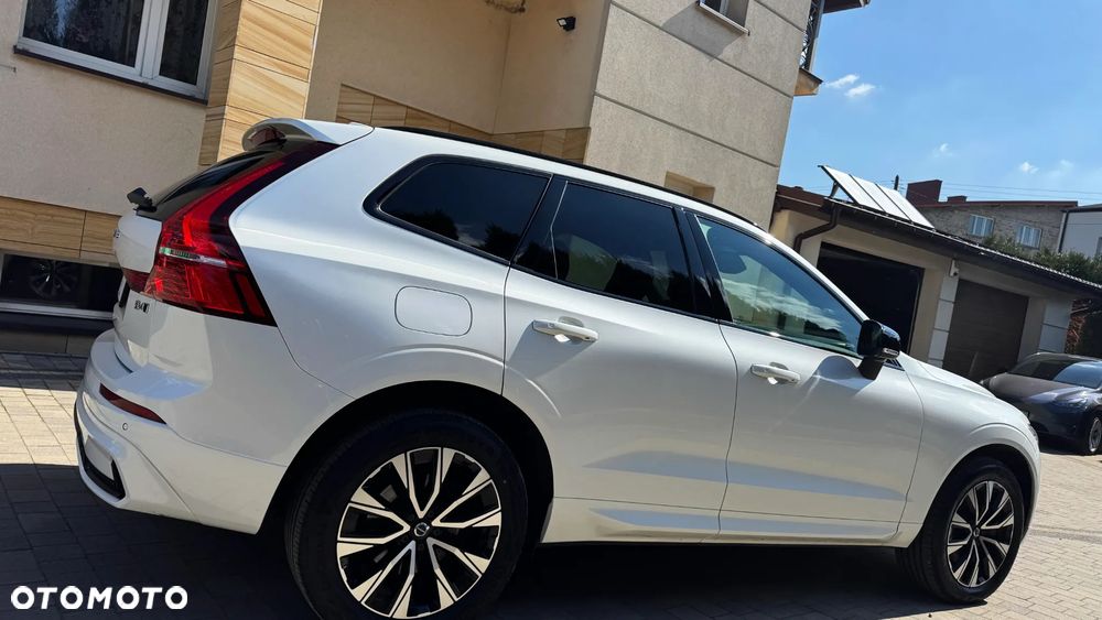 Volvo XC 60 B4 D AWD Plus Dark - 18