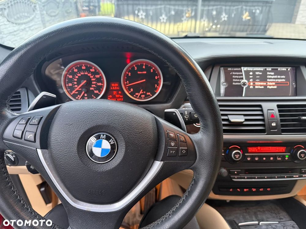 BMW X6 xDrive50i Performance M Paket - 9