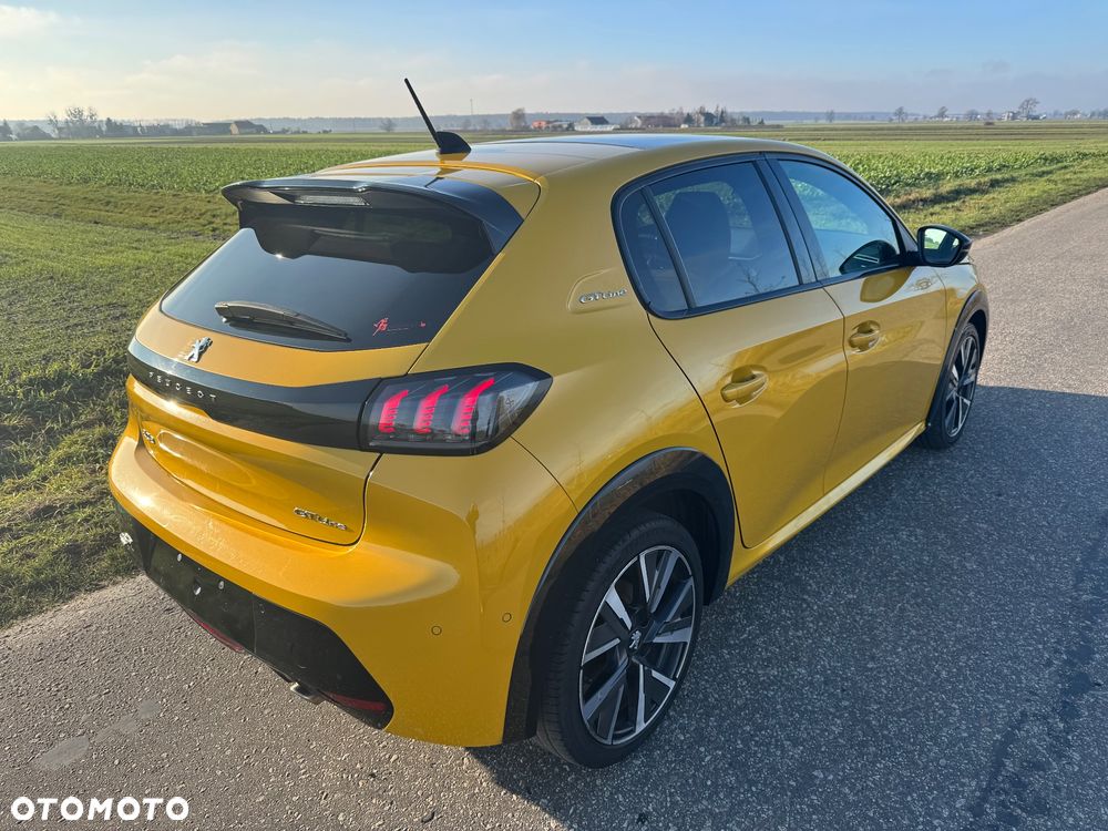 Peugeot 208 PureTech 100 EAT8 GT Pack - 4