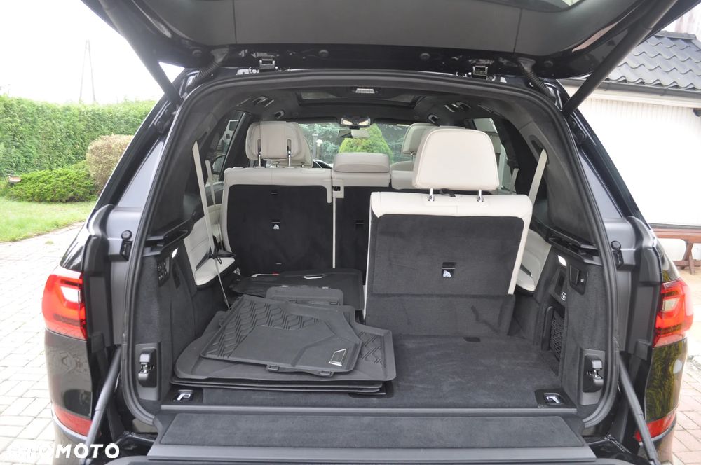 BMW X7 - 18