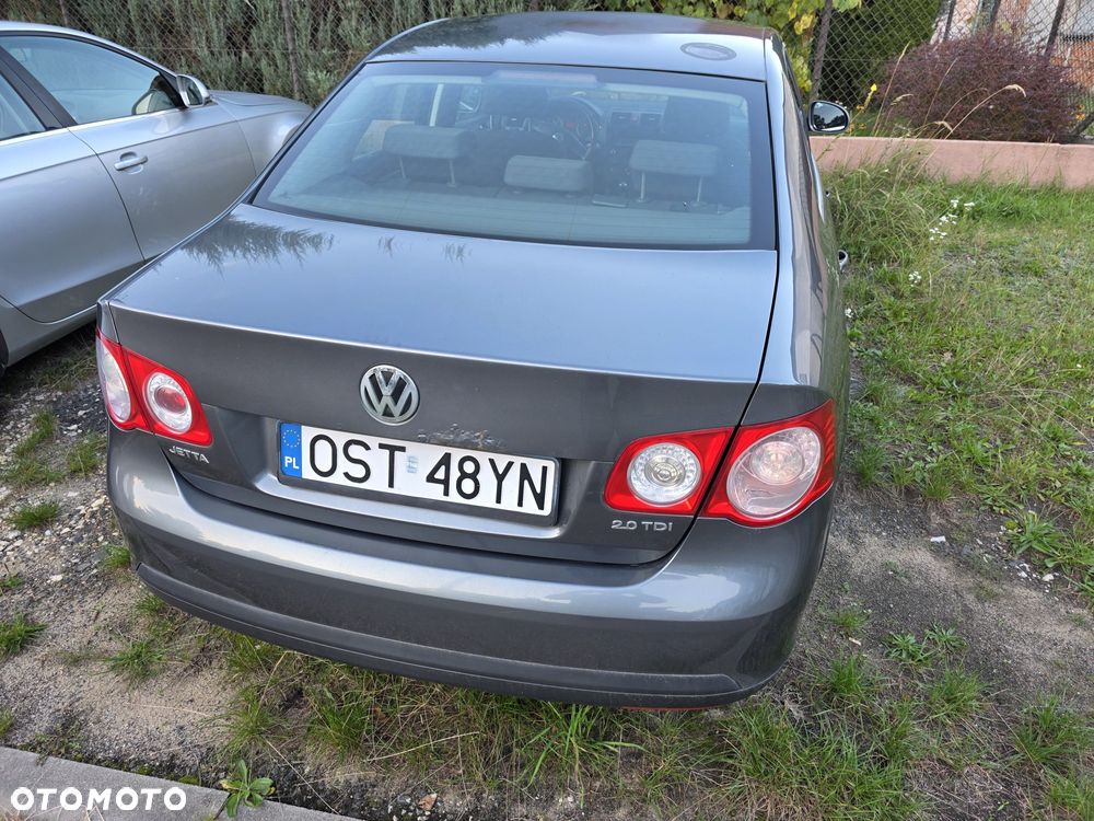 Volkswagen Jetta - 6