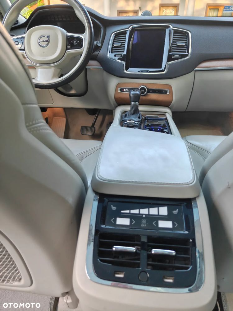 Volvo XC 90 D5 AWD Inscription - 19