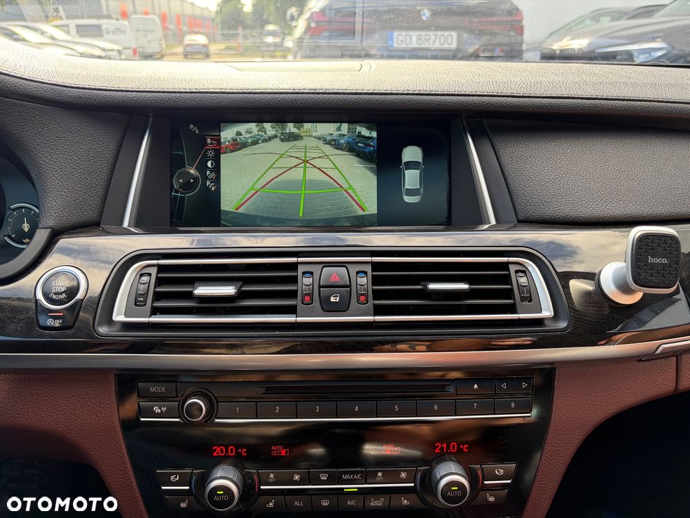 BMW Seria 7 730Ld - 29