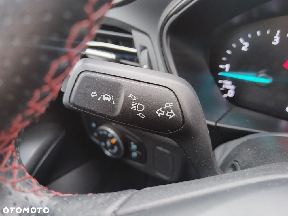 Ford Focus 1.5 EcoBlue Start-Stopp-System ST-LINE - 27