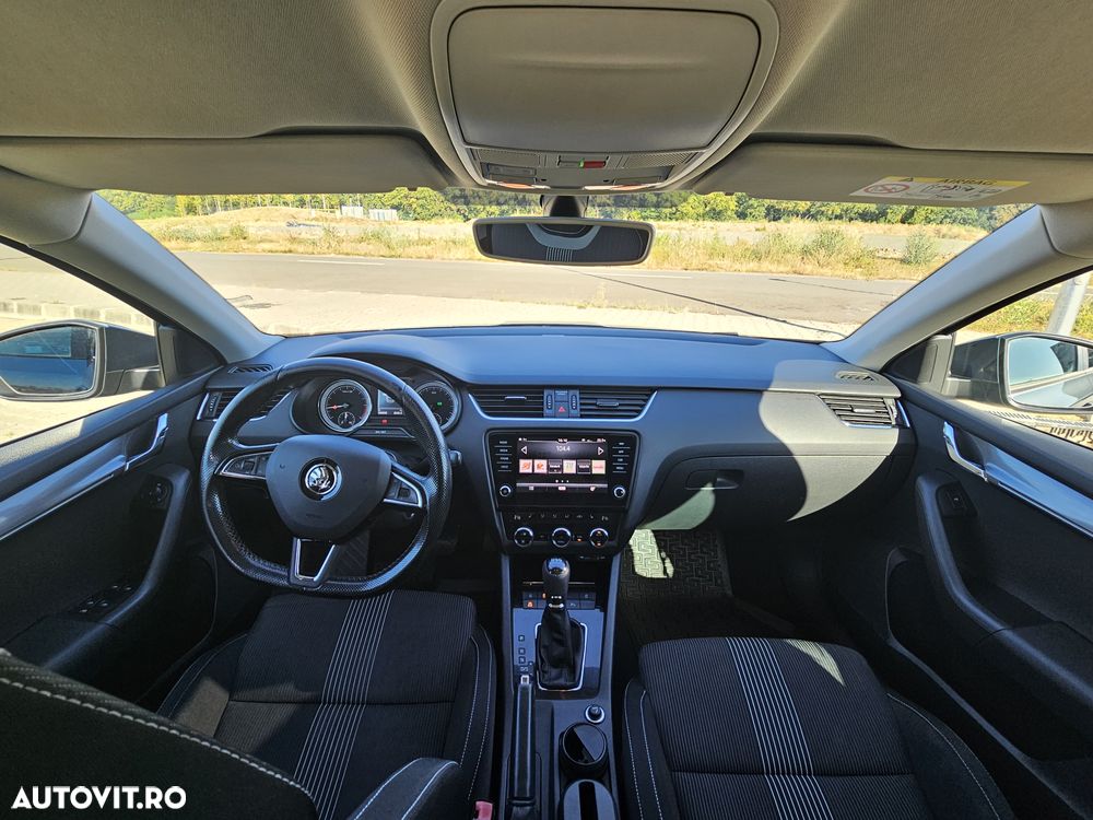 Skoda Octavia 2.0 TDI DSG Style - 6