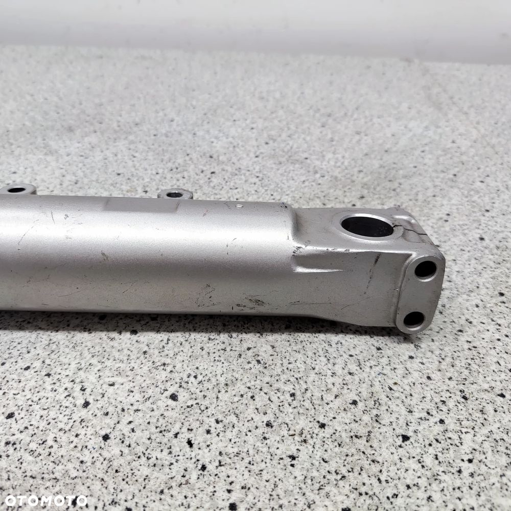 Goleń prawy Suzuki RF 600 RF600 - 11