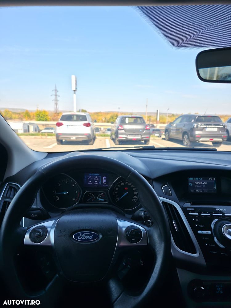 Ford Focus - 8